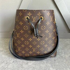 LOUIS VUITTON Monogram NeoNoe Bucket Bag-Black Interior